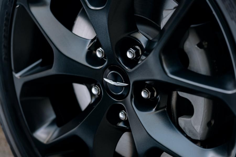 Колеса Chrysler Pacifica Limited S Appearance Package AWD (RU) 2020 года  (фото 2 из 70)